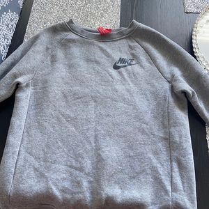 Gray Nike crew neck